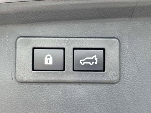 Used 2023 Subaru Outback Limited XT AWD/4WD image 14