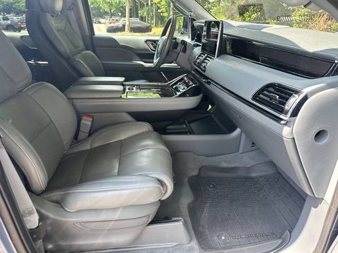 Used 2019 Lincoln Navigator L Reserve AWD/4WD image 15