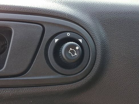 Used 2018 Ford Fiesta S FWD image 26