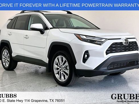 Used 2025 Toyota RAV4 XLE Premium image 1