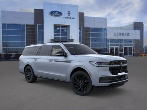 New 2025 Lincoln Navigator L Reserve w/ Jet Appearance Package image 7