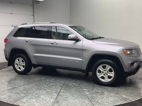 Used 2016 Jeep Grand Cherokee Laredo w/ Quick Order Package 23E image 37
