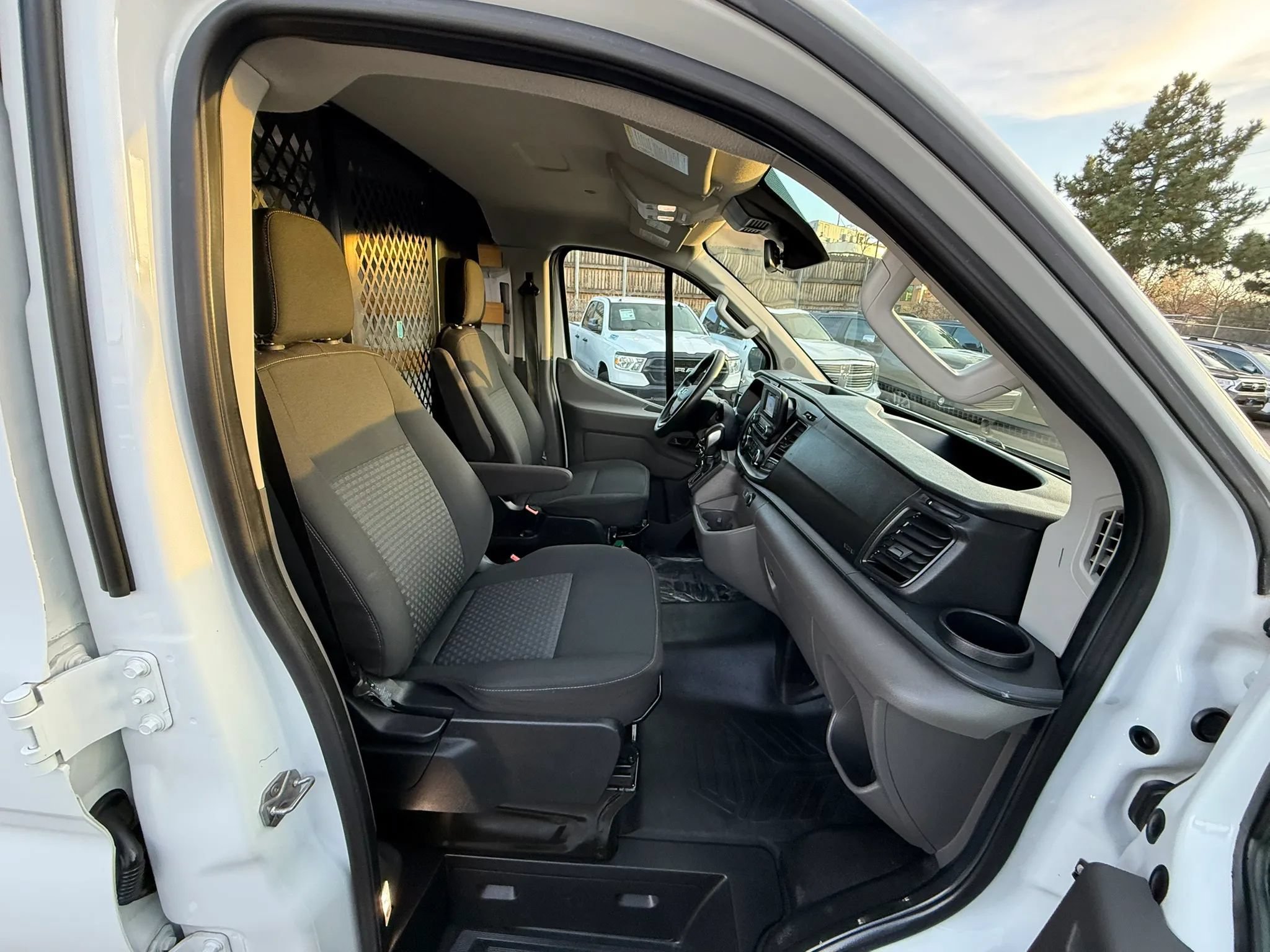 Used 2021 Ford Transit 250 Low Roof w/ Exterior Upgrade Package RWD image 25