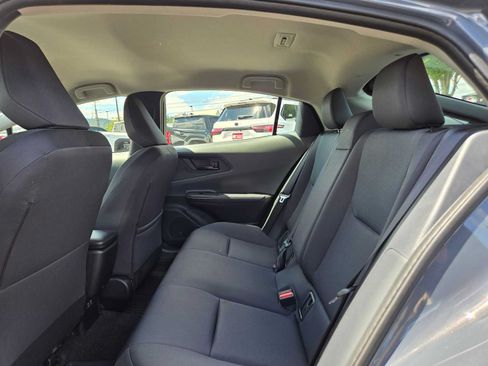Used 2024 Toyota Prius LE AWD/4WD image 17
