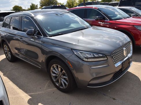 Used 2022 Lincoln Corsair AWD w/ Premium Package image 4