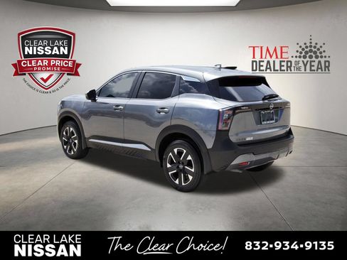 Certified 2025 Nissan Kicks SV AWD/4WD image 5
