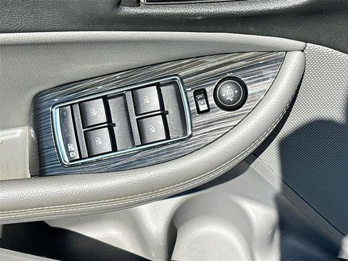 Used 2017 Chevrolet Impala LT w/ Leather Package image 18