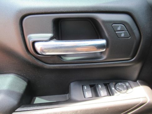 Used 2021 Chevrolet Silverado 1500 Custom RWD image 21