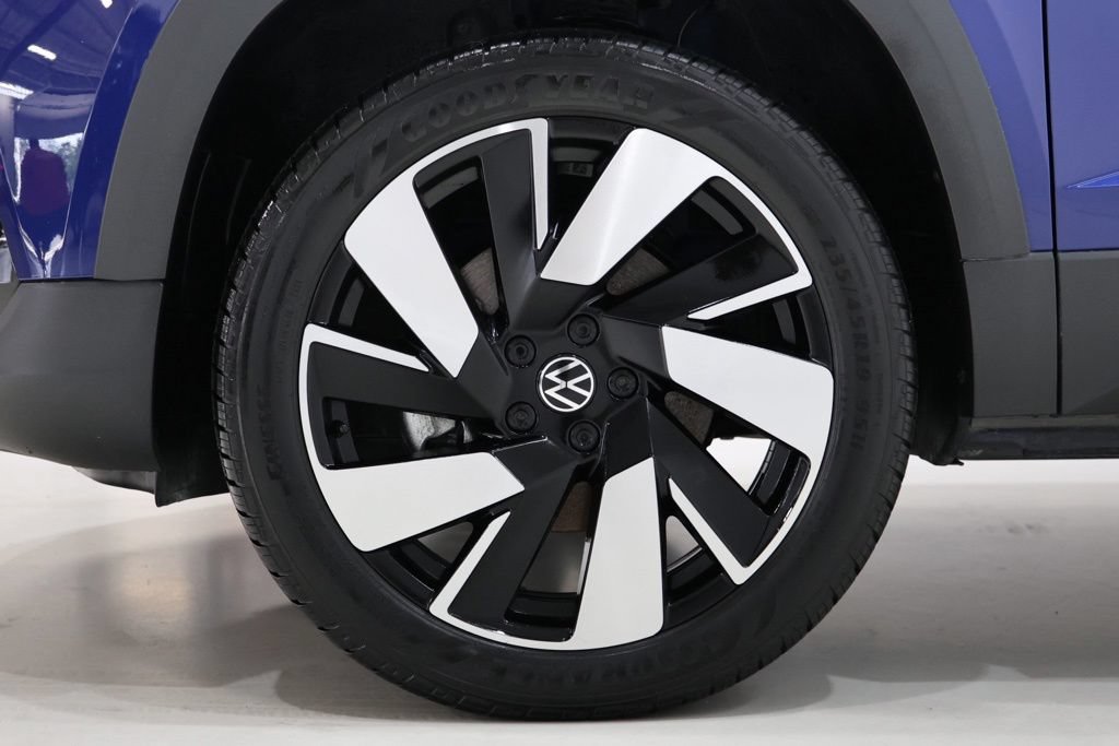 Used 2024 Volkswagen Taos SEL AWD/4WD image 9