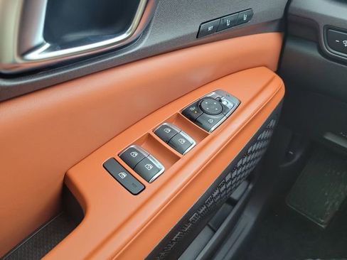 New 2026 Kia Carnival EX image 29