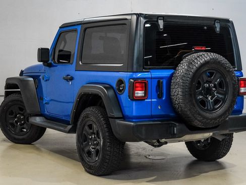 Used 2022 Jeep Wrangler Sport AWD/4WD image 12