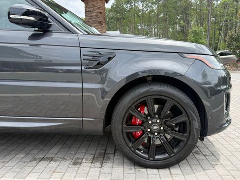 Used 2021 Land Rover Range Rover Sport HST image 9