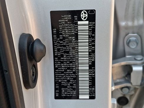 Used 2024 Toyota Corolla LE FWD image 26