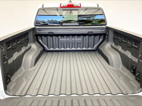 New 2025 GMC Canyon Elevation w/ Convenience Package image 11