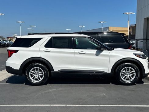New 2026 Ford Explorer Active w/ Active Comfort Package RWD image 2