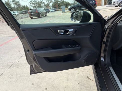 Certified 2025 Volvo V60 B5 Cross Country Plus image 22