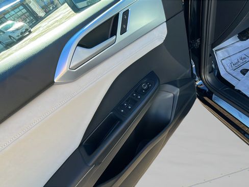 New 2026 Volkswagen Taos SE AWD/4WD image 20