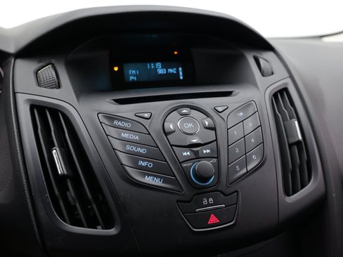 Used 2014 Ford Focus S FWD image 17