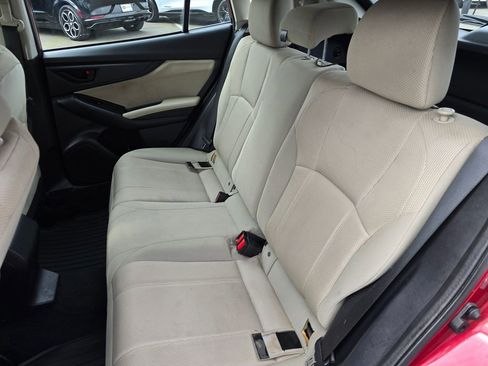 Used 2018 Subaru Impreza 2.0i Premium image 16