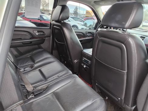 Used 2009 Cadillac Escalade 4WD Hybrid image 19