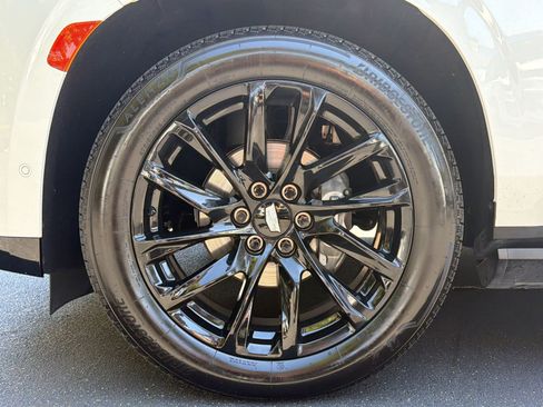 Used 2023 Cadillac Escalade ESV Sport Platinum w/ LPO, ONYX Package AWD/4WD image 13