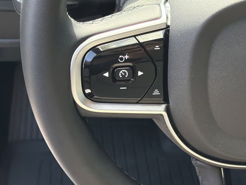 Used 2026 Volvo XC60 B5 Plus w/ Protection Package Premier AWD/4WD image 19