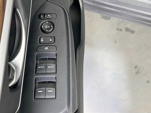 Used 2022 Honda CR-V EX image 17