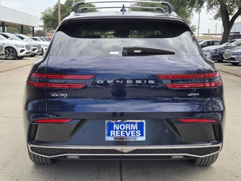 New 2026 Genesis GV70 2.5T Select image 4