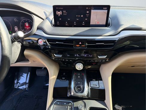 Used 2022 Acura MDX FWD w/ Technology Package image 16