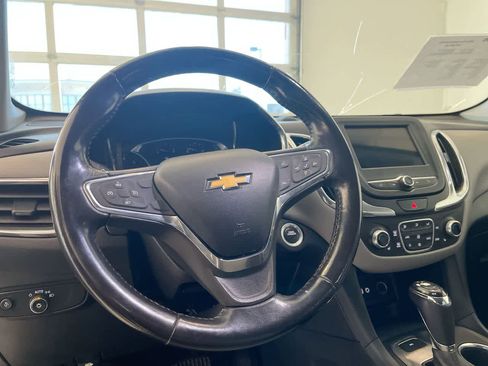 Used 2019 Chevrolet Equinox LT image 14