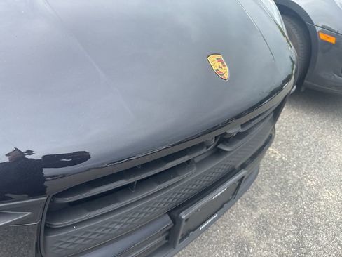 Certified 2026 Porsche Macan AWD/4WD image 3