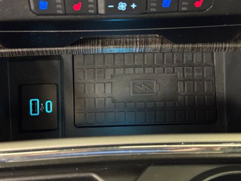 Used 2021 Ford F350 Lariat image 40