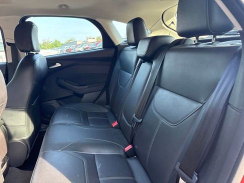 Used 2018 Ford Focus Titanium FWD image 10