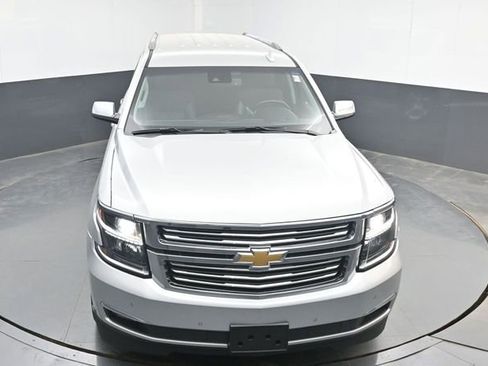 Used 2020 Chevrolet Suburban Premier AWD/4WD image 39
