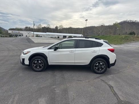 Used 2020 Subaru Crosstrek 2.0i image 5