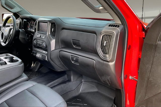 Used 2025 Chevrolet Silverado 1500 W/T w/ WT Value Package AWD/4WD image 24