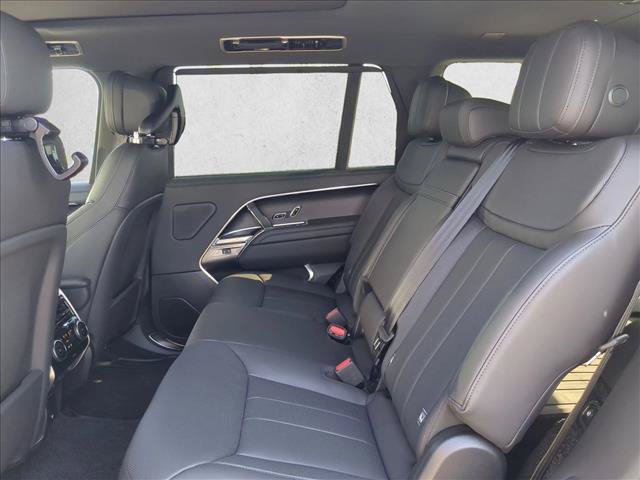 New 2027 Land Rover Range Rover Long Wheelbase SE AWD/4WD image 16