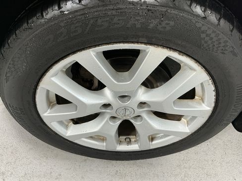 Used 2013 Nissan Rogue SL AWD/4WD image 9