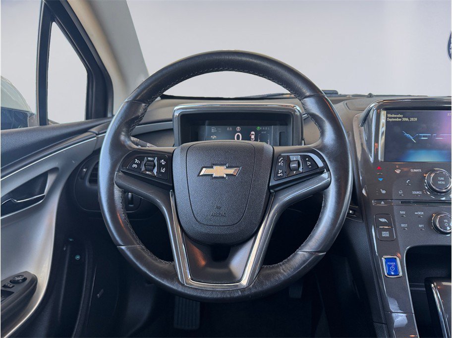 Used 2013 Chevrolet Volt Premium w/ Premium Trim Package FWD image 11