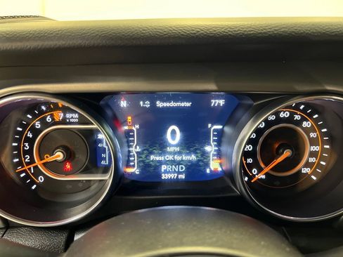 Used 2023 Jeep Gladiator Sport AWD/4WD image 22
