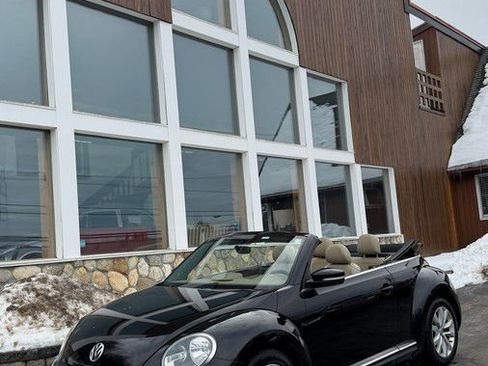 Used 2014 Volkswagen Beetle TDI image 26