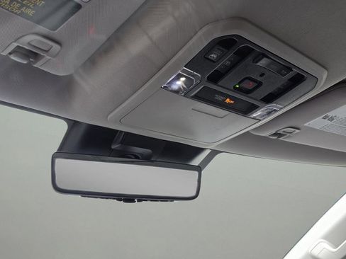 Used 2022 Toyota Tundra Limited image 24