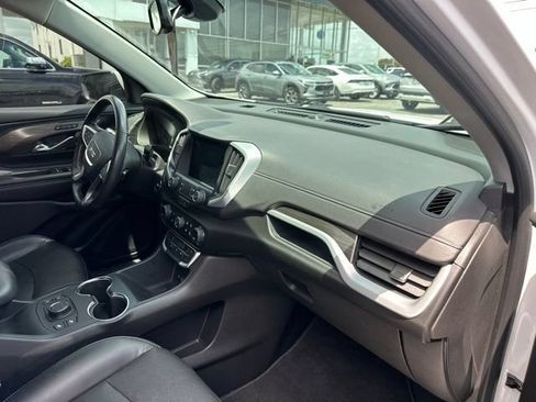 Used 2022 GMC Terrain SLT AWD/4WD image 26