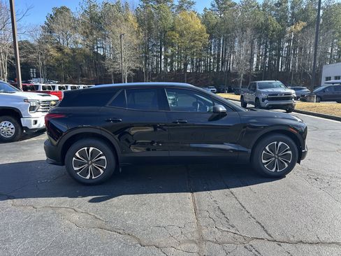 New 2026 Chevrolet Blazer EV LT image 4