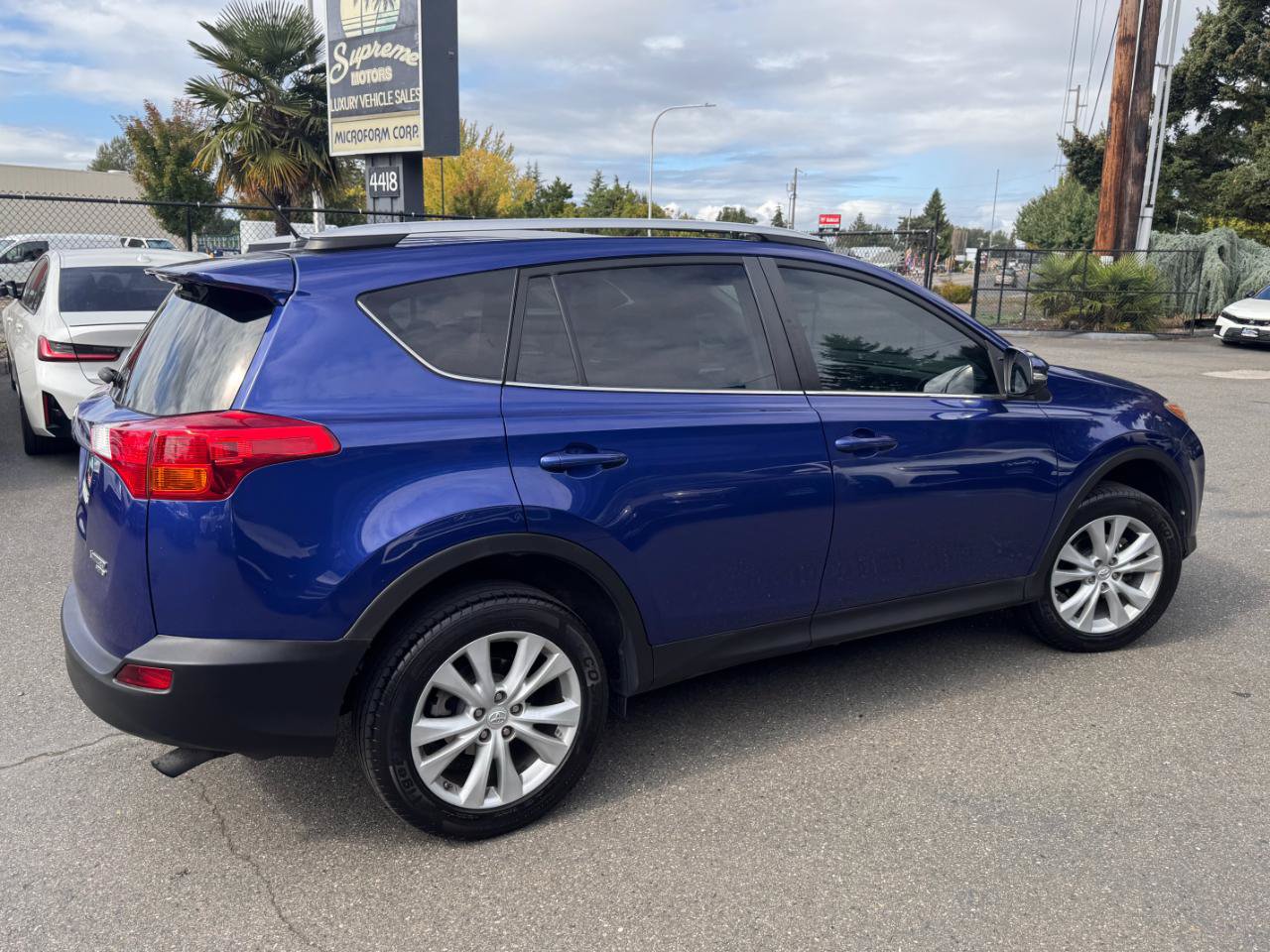 Used 2015 Toyota RAV4 Limited AWD/4WD image 17