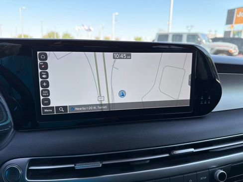 Used 2024 Hyundai Palisade SEL FWD image 23
