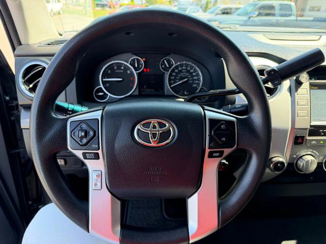 Used 2015 Toyota Tundra SR5 AWD/4WD image 16