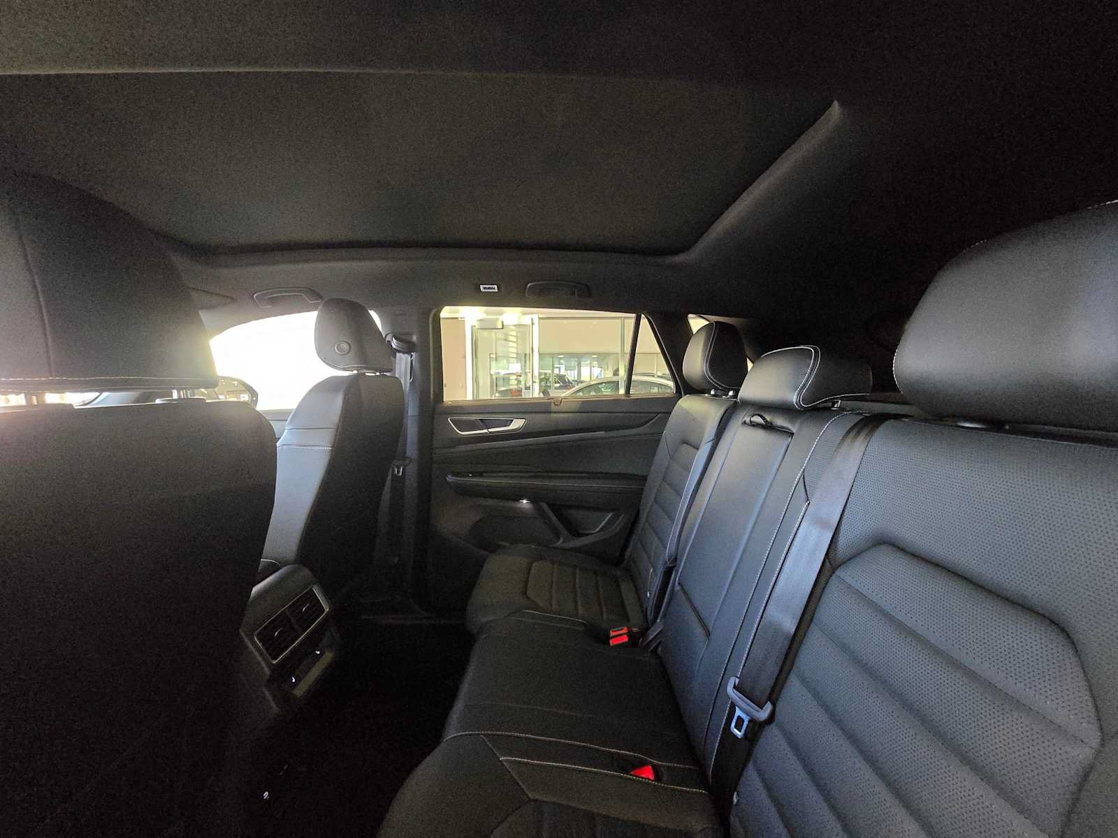 New 2025 Volkswagen Atlas Cross Sport SEL AWD/4WD image 21
