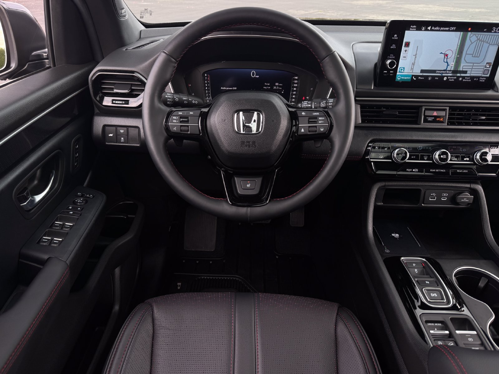 Certified 2025 Honda Pilot Black Edition image 17