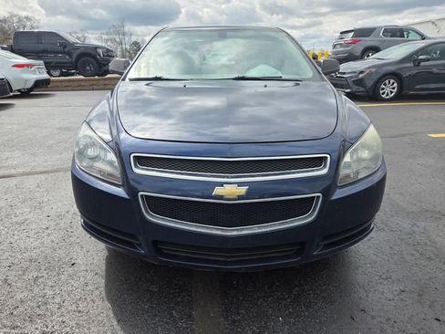 Used 2010 Chevrolet Malibu LS image 2